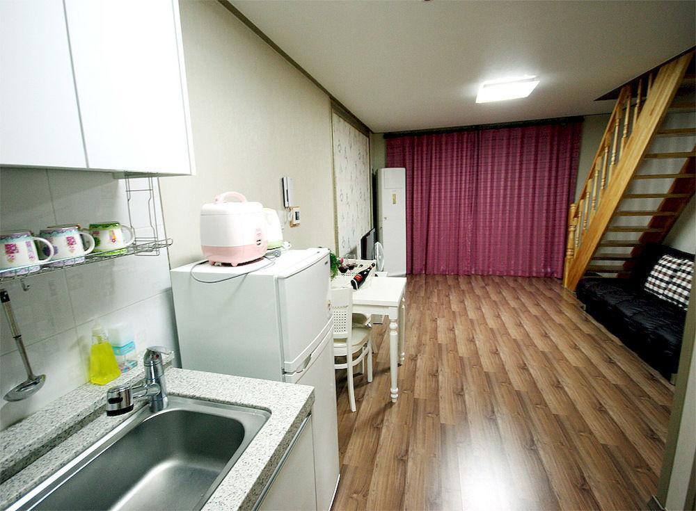 Ever Green Pension Geoje Exterior photo