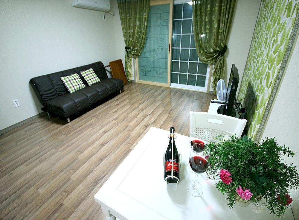 Ever Green Pension Geoje Exterior photo