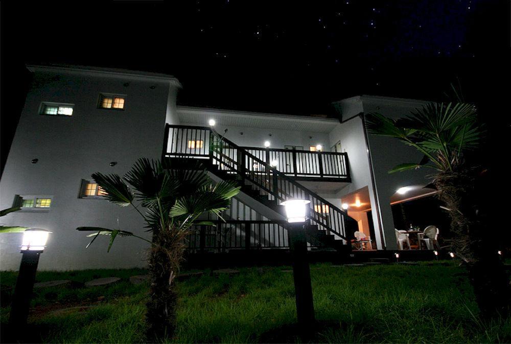 Ever Green Pension Geoje Exterior photo