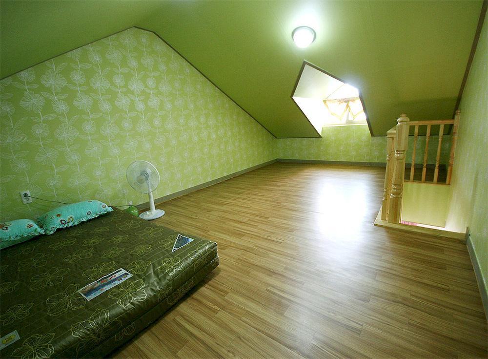 Ever Green Pension Geoje Exterior photo