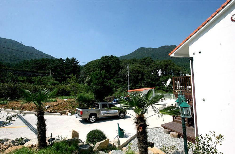 Ever Green Pension Geoje Exterior photo